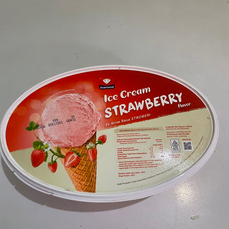 

Diamond Ice Cream Strawberry 700ml