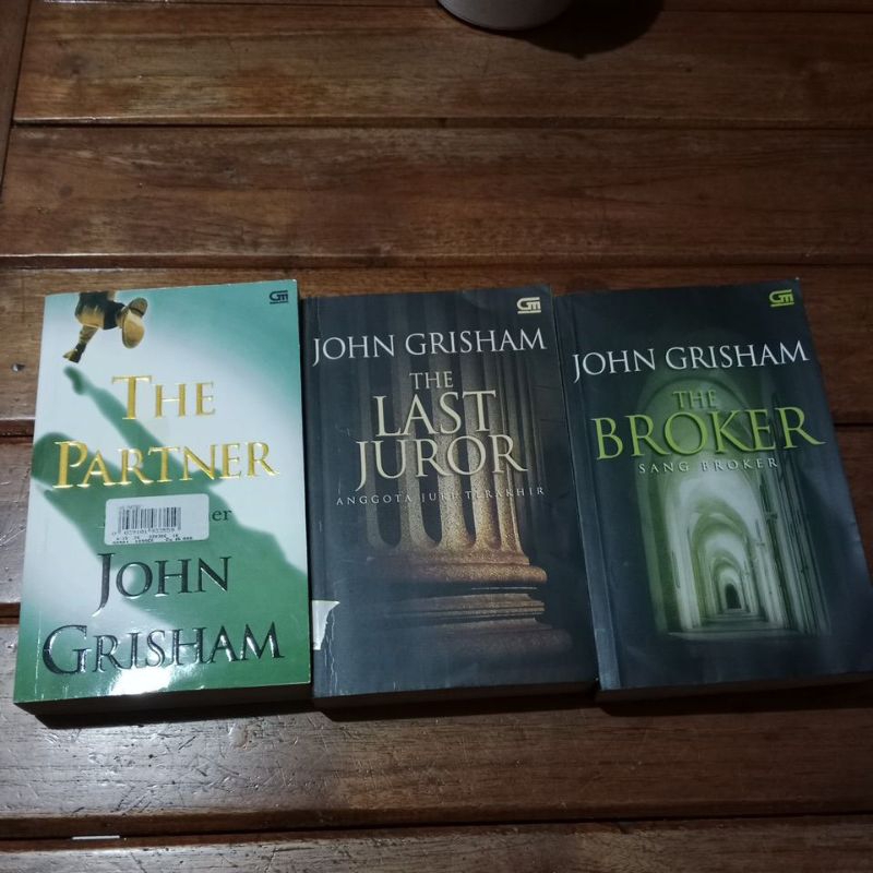 NOVEL- JOHN GRISHAM