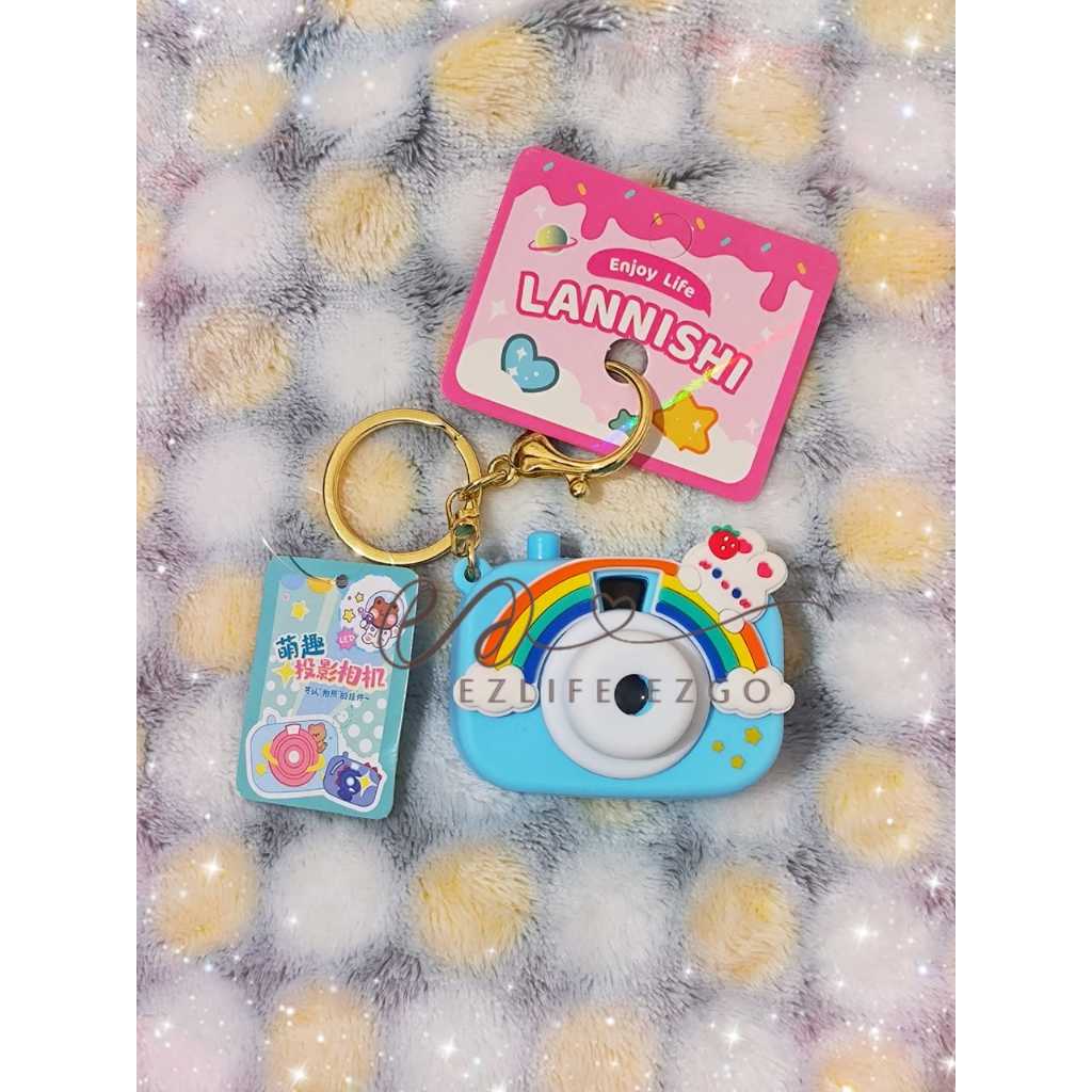 Gantungan Kunci import kamera warna BIRU lucu lampu sorot karakter imut Accecories tas anak hadiah