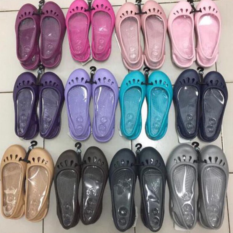Paling Dicari sepatu Crocs Malindi original