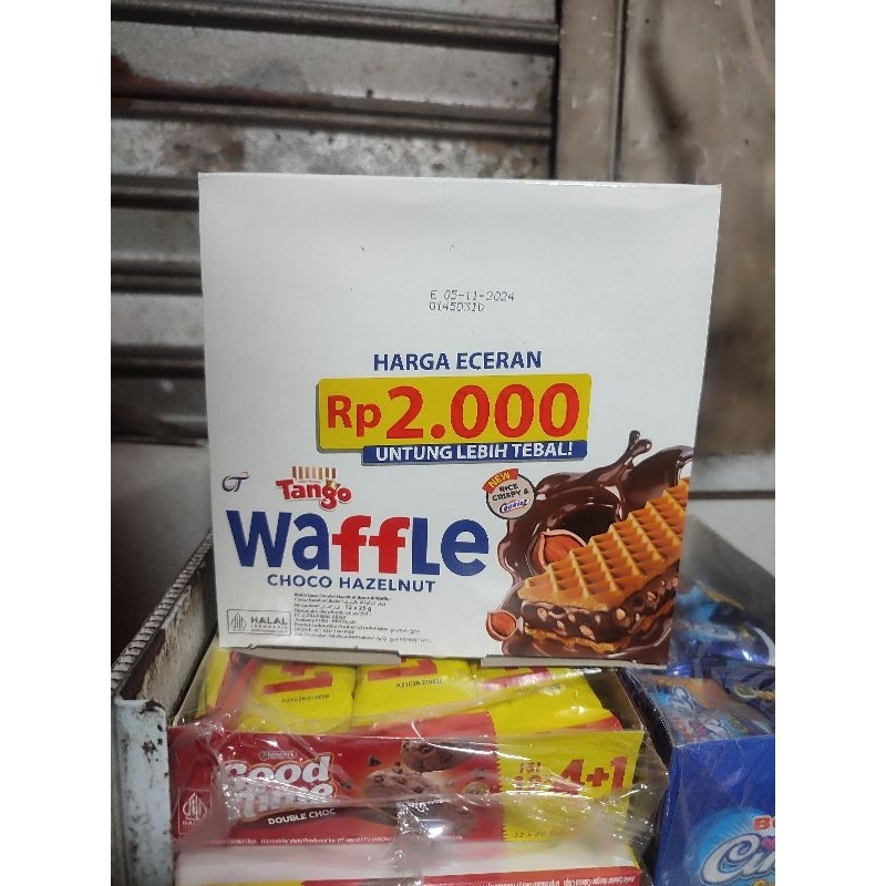 

Tanggo Waffle Choco Hazelnut 1 Box Isi 12pcs