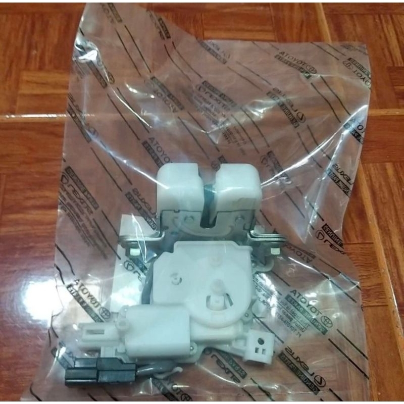 Door lock bagasi toyota agya,alya,sigra,alya asli