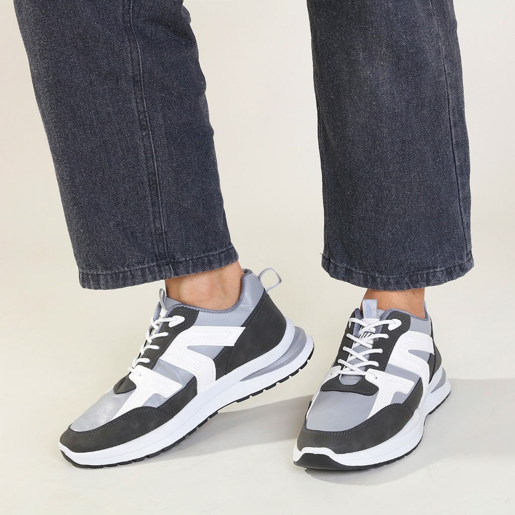 PLK LV0413 Sepatu Sneakers Pria  Slip On Fashion Casual Shoes