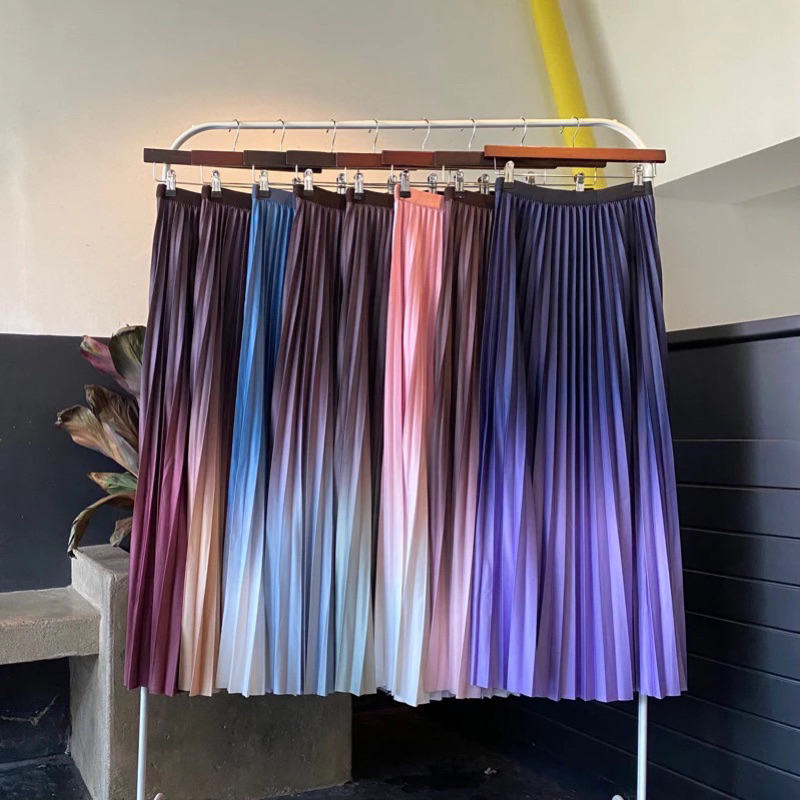 AmS | Rok plisket gradasi premium import BKK | Rok plisket premium aesthetic
