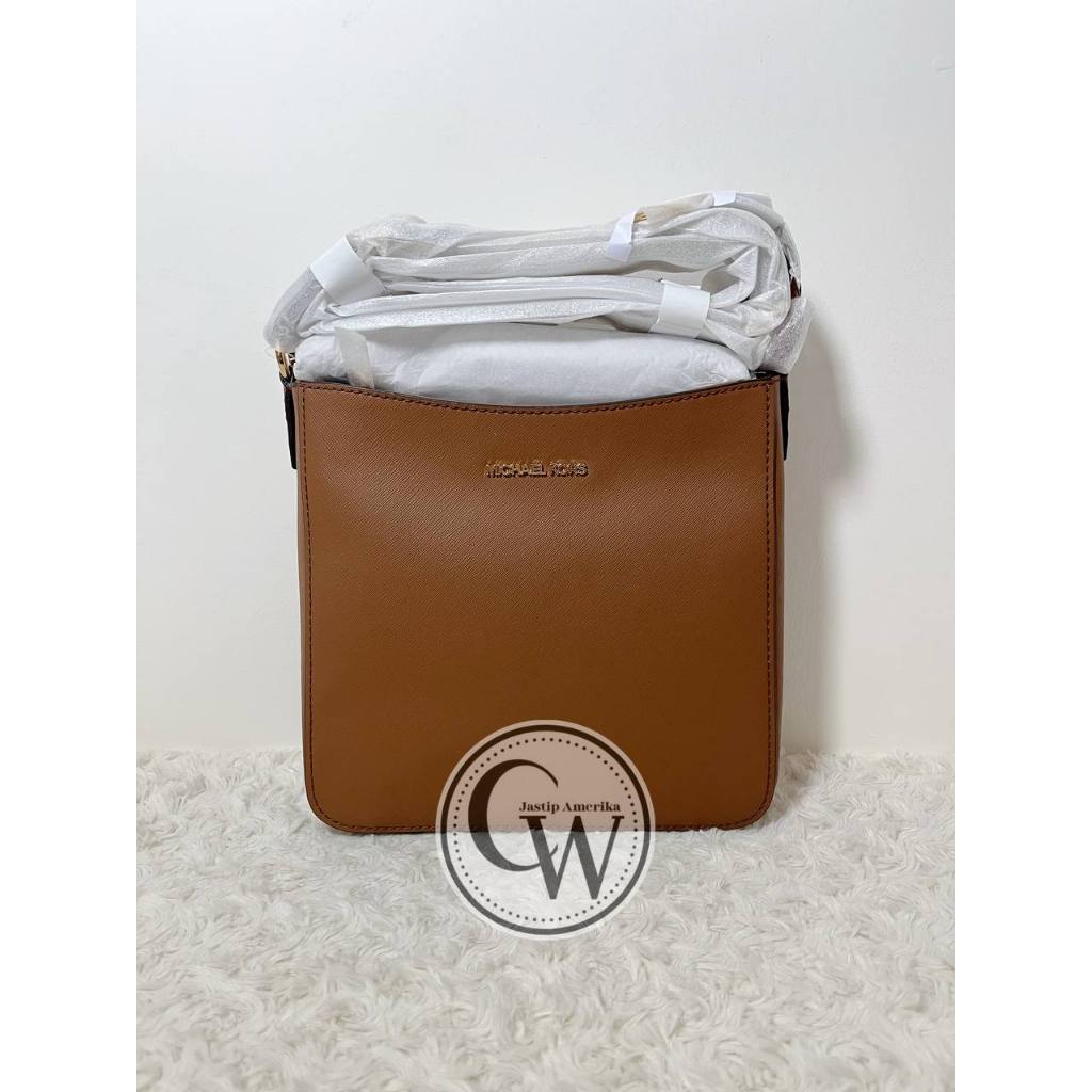 Michael Kors Jet Set Travel Small Messenger Bag