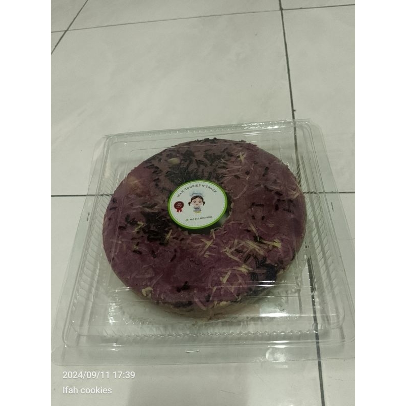 

kue bolu talas ungu