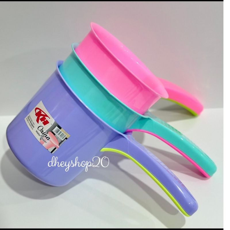 Gayung plastik besar warna / gayung mandi / gayung air plastik tebal