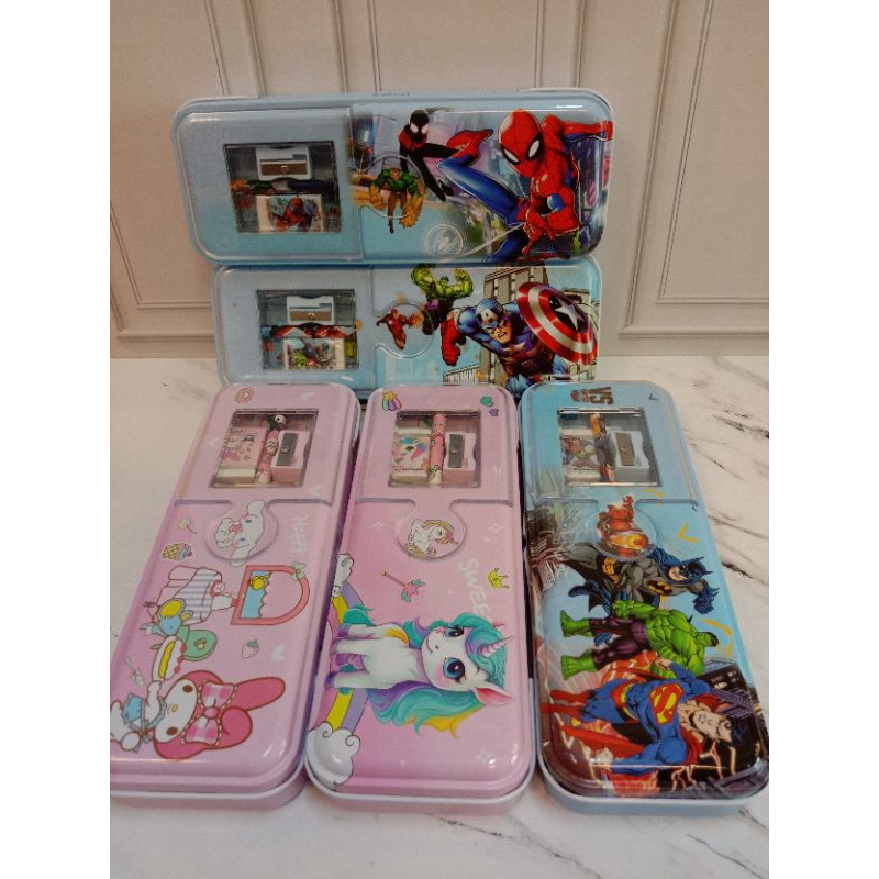 

pencil case kaleng