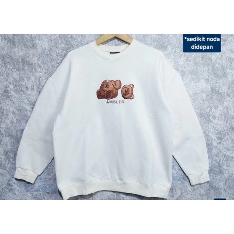 Ambler bear beruang cn crewneck sweater sweatshirt white
