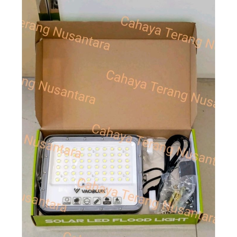 LampuTembak tenaga surya 240 watt outdoor lampu sorot tenaga surya led 240 watt