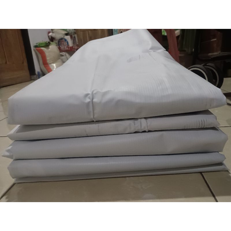 Plastik Banner Besar Polos Murah (Plastik Terpal Polos Putih Murah) - Spanduk Bekas