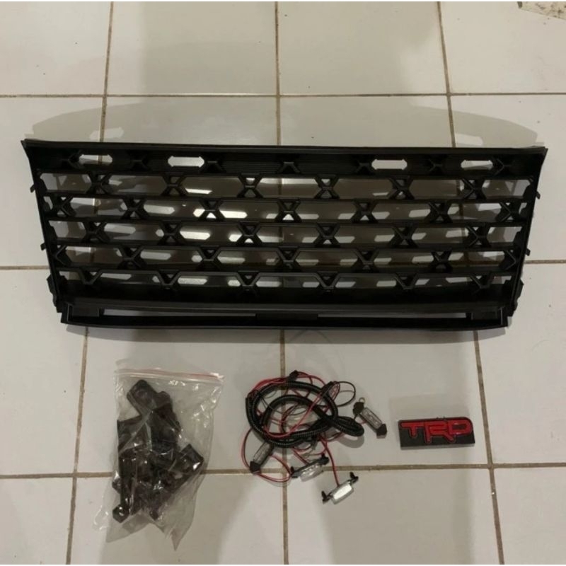 Grill fortuner 2021 TRD LED