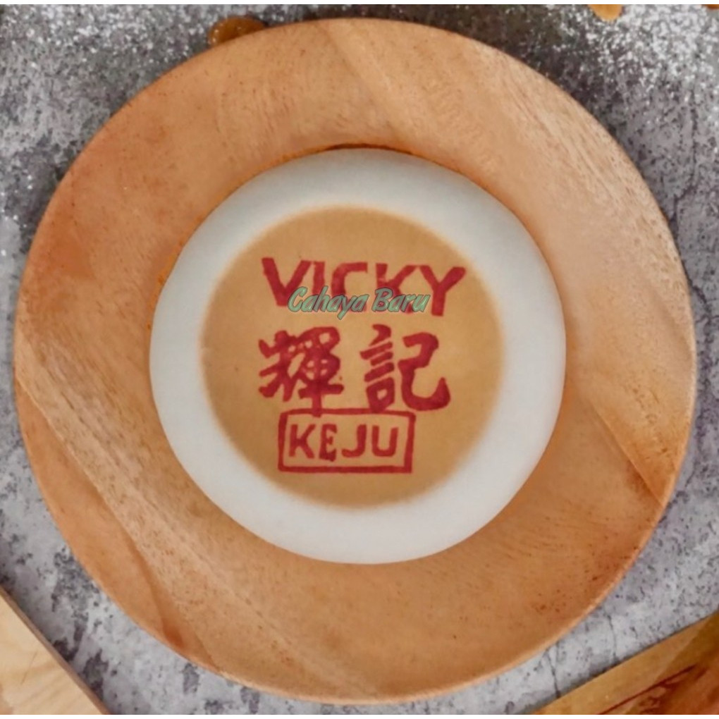 KUE BULAN / KUE TONG CIU PIA MERK VICKY