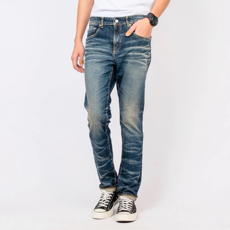 Bespoke denim art 371