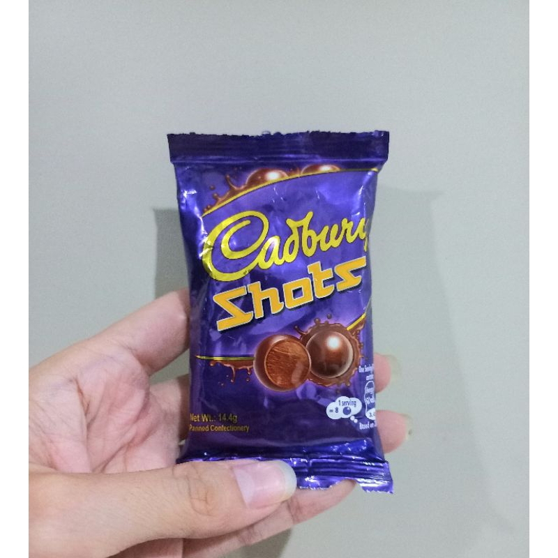 

cadbury shots 14 gr (coklat Halal)