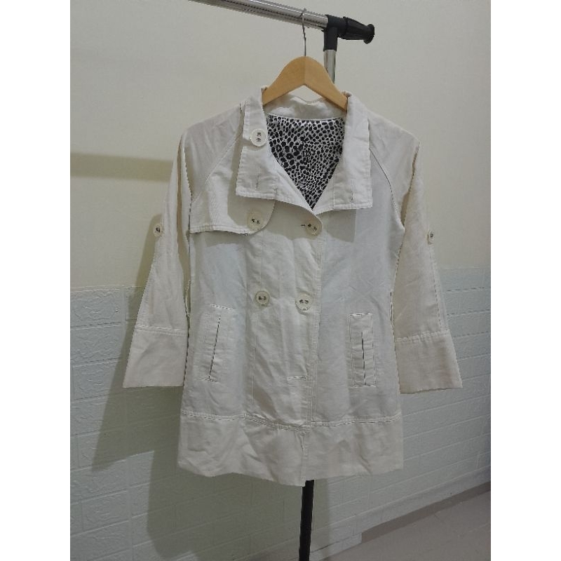 (PRELOVED KOLPRI) BLAZER WANITA BUTTON BROKEN WHITE