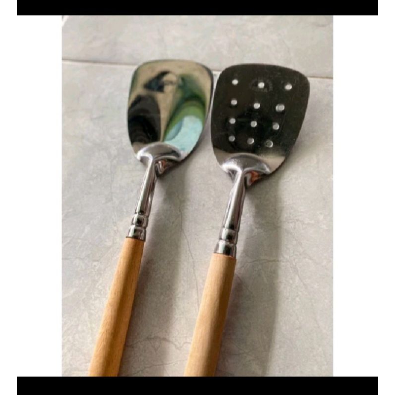 SPATULA SEDANG GAGANG KAYU / SUTIL GAGANG KAYU / SUTIL STAINLESS