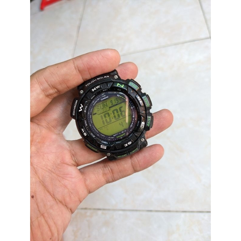 Casio Protrek PRG-240 LCD hijau solar