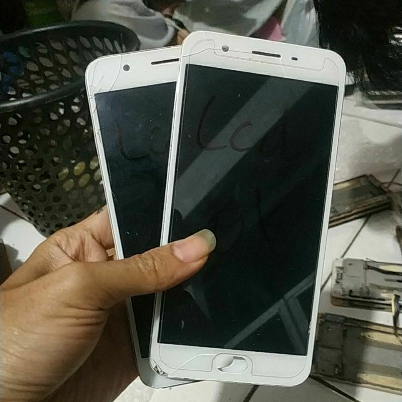 LCD NORMAL MINUS TOUCHSCREEN OPPO F1S FRAME GOMPEL