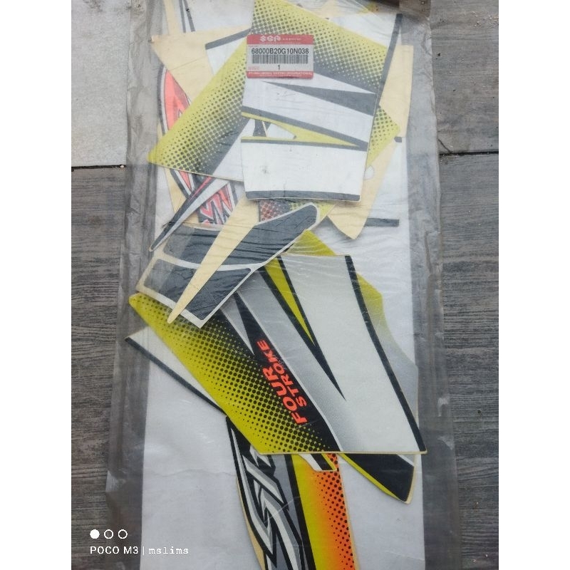 striping sticker Lis body Suzuki Shogun R 125 original SGP