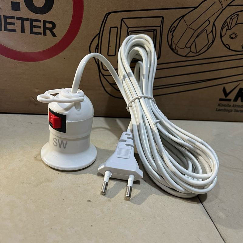 FITTING LAMPU BOHLAM SWITCH SWITH SAKLAR KABEL 5 METER 10 METER DAPAT GANTUNGAN TEMPAT LAMPU BOHLAM