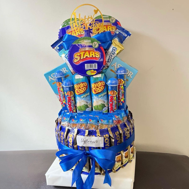 

(PO) Snack Tower Dyfleurs - Snack Tower/ Cake Snack Karakter Hadiah Ulang Tahun Jogja