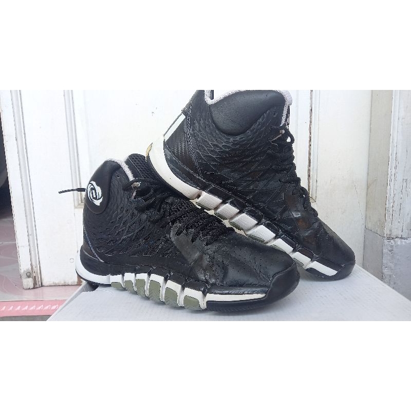 Sepatu Adidas Basket DRose, Size 42