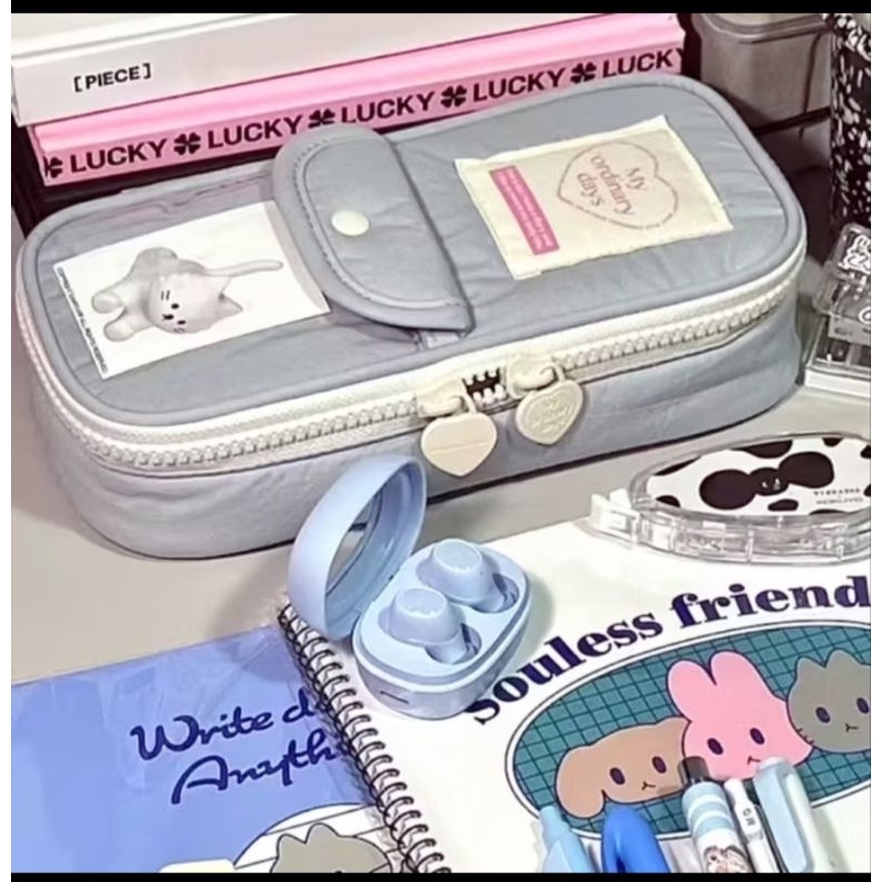 

Tas pena warna hijau tosca