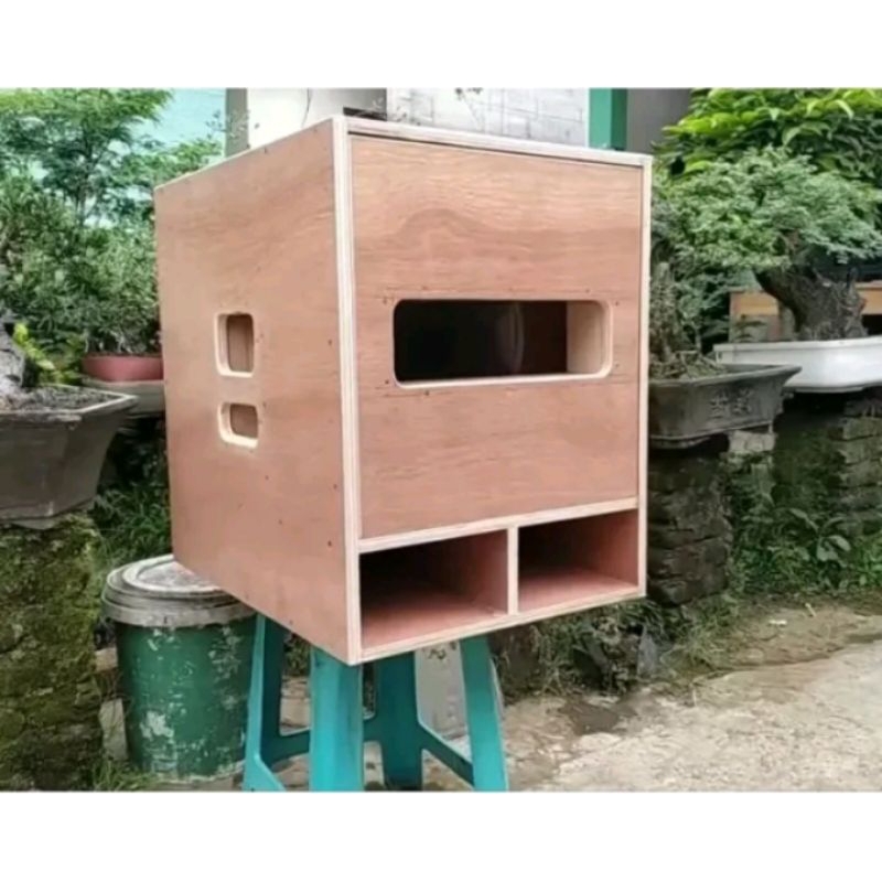 BOX SPEAKER 12 INCHI MODEL RCF