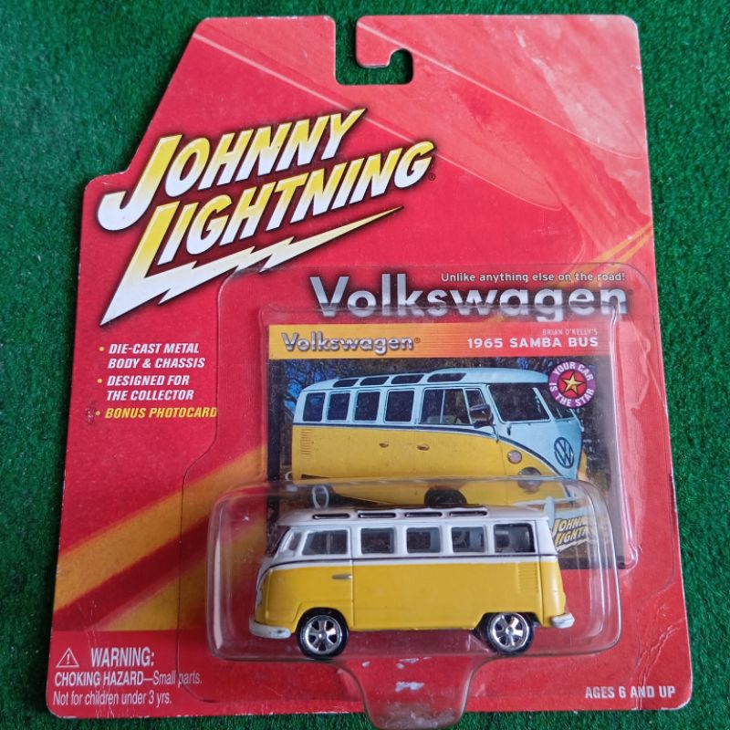 Johnny lightning JL Volkswagen VW 1965 samba bus kuning yellow Kombi classic klasik 65 rilis tahun 2