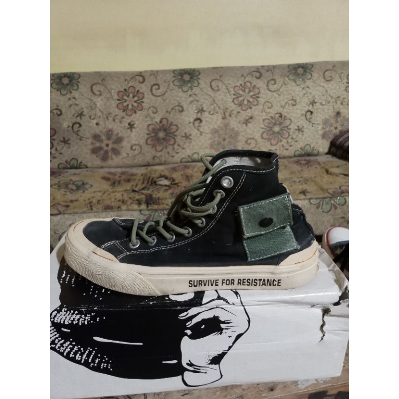 sepatu poison street bekas second