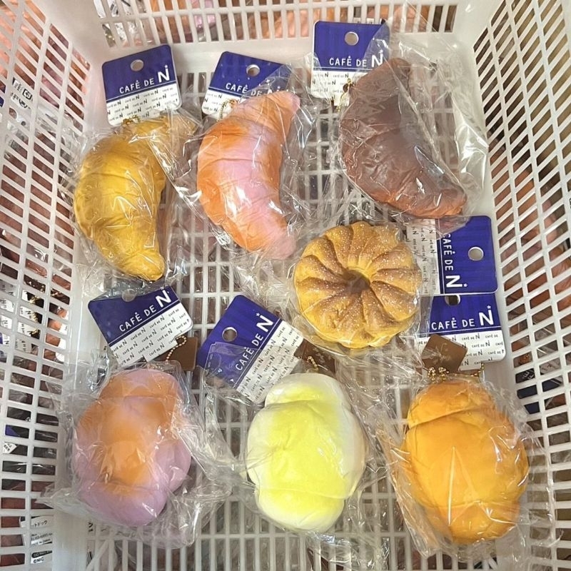 [READY STOCK] MahaBraveSell — DUPE Cafe De N Squishy Repro || Croissant || Breadroll || Soft || Slow