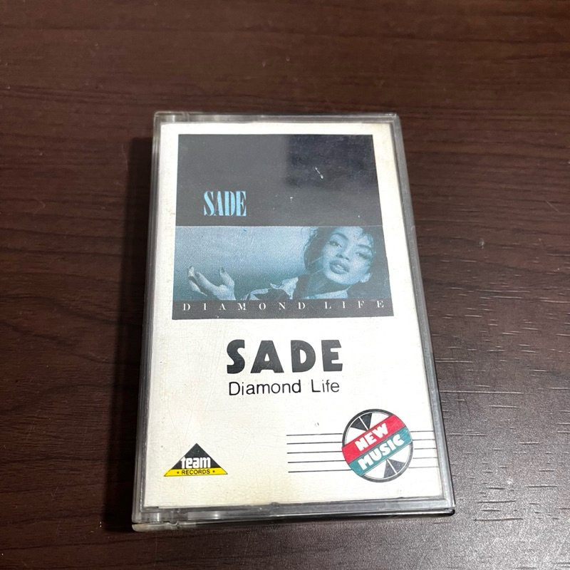 Kaset Pita Sade Diamond Life Team Records
