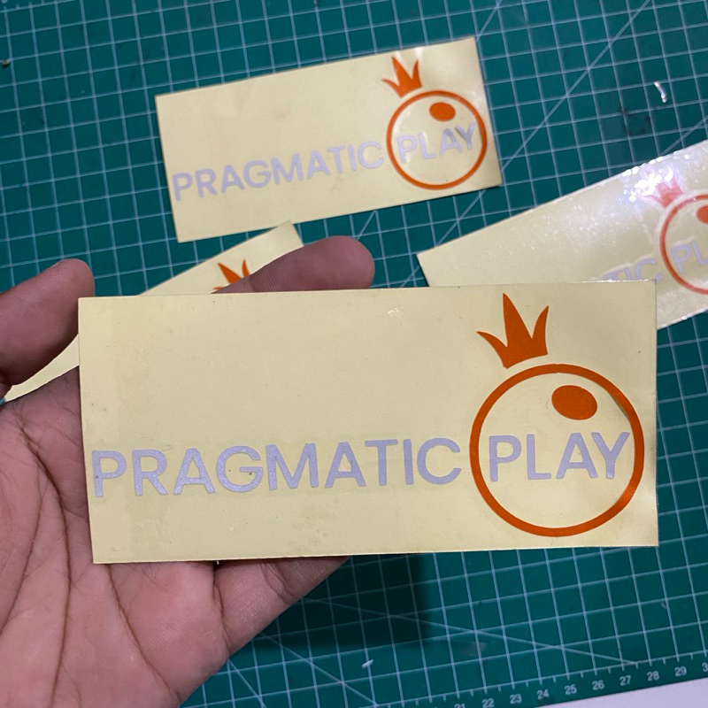 stiker motor/laptop pragmatic play panjang 12 cm