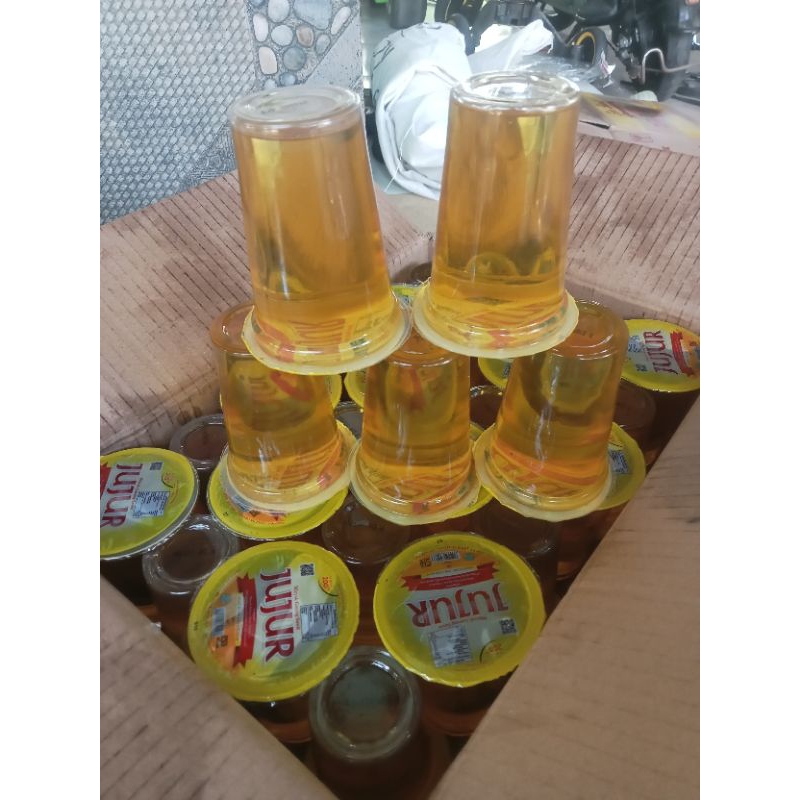 

Paket 10 minyak goreng kemasan gelas 200 ml