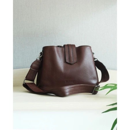 Tas wanita model simpel kekinian - Tas selempang wanita