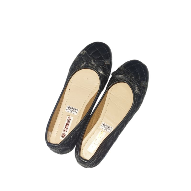 sepatu roselina gratica
