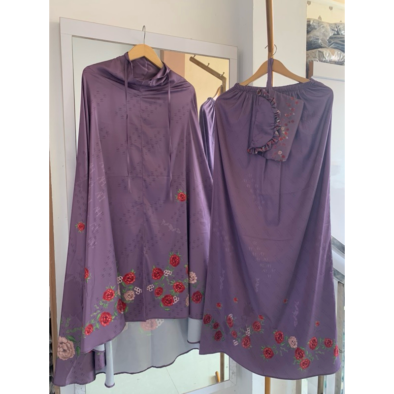 Mukena Agoest Hanggono (ungu), Mukena Kameela (nude,biru)