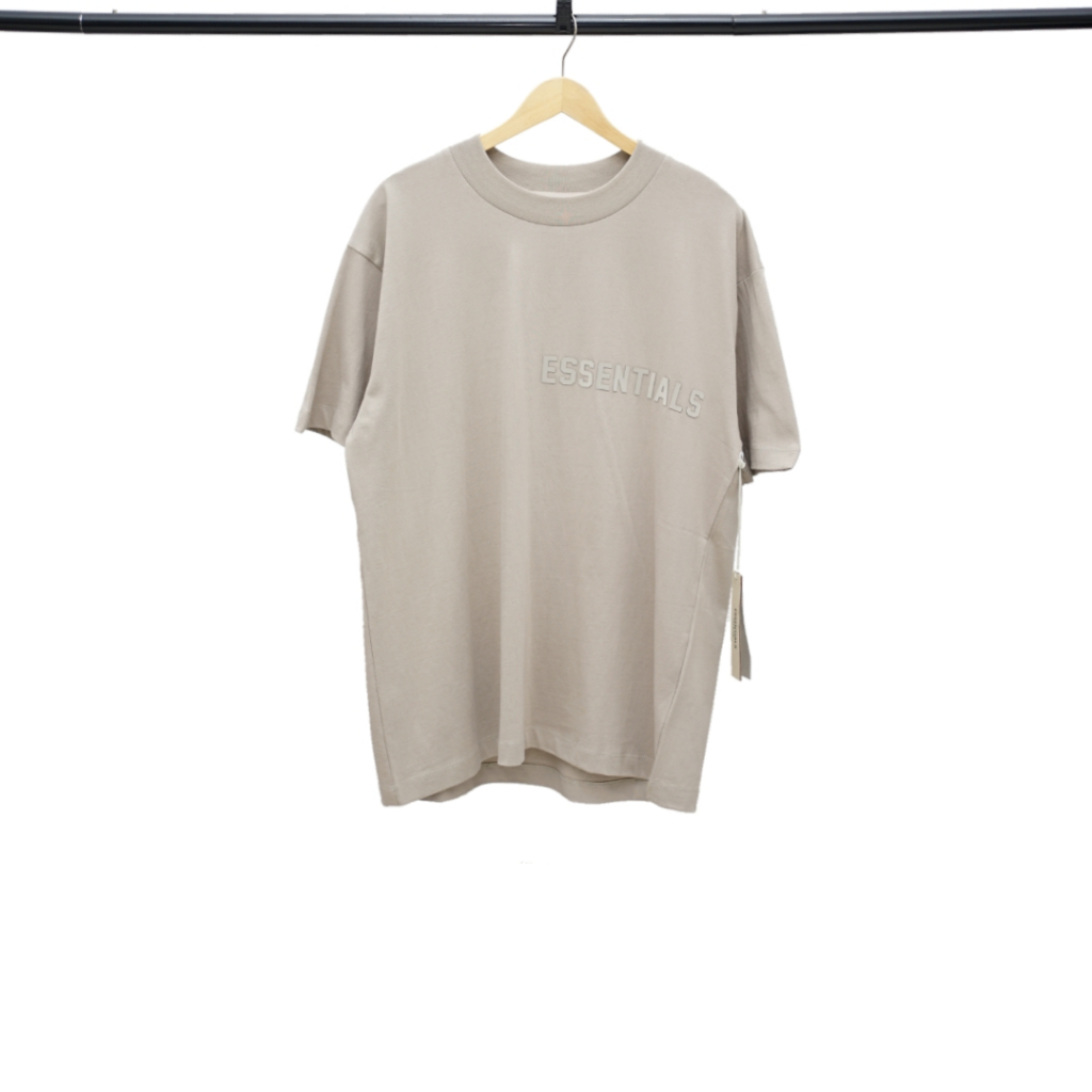 ESSENTIALS Seal Tshirt Authentic / Kaos Branded Essentials Original