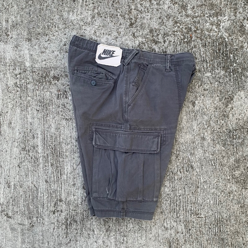 CELANA PENDEK CARGO NIKE VINTAGE