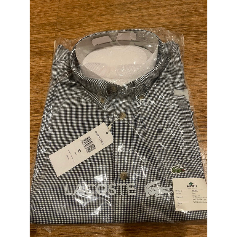 Kemeja Lacoste