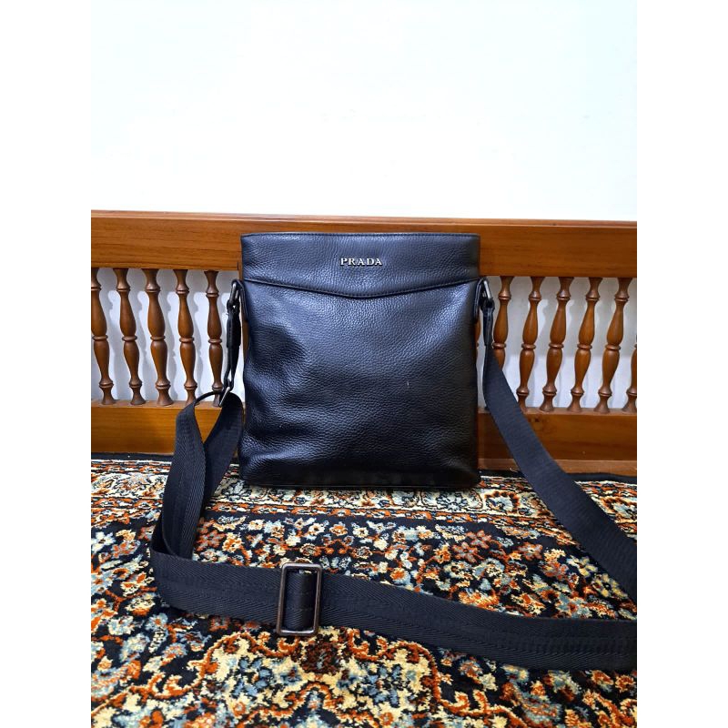 tas sling bag prada