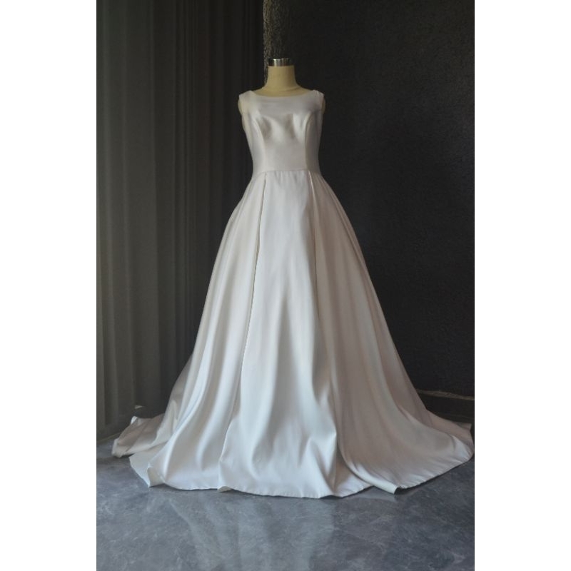 Preloved Wedding Dress