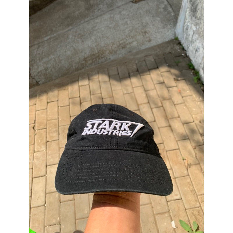 Topi Stark Industries Marvel Ironman Official