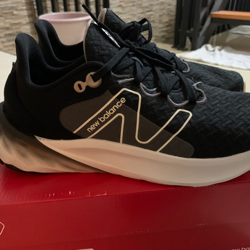 Sepatu New Balance Fresh Foam Original Black White