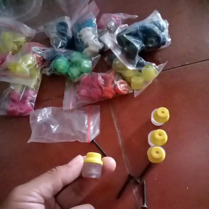 kaki karet sangkar isi 4