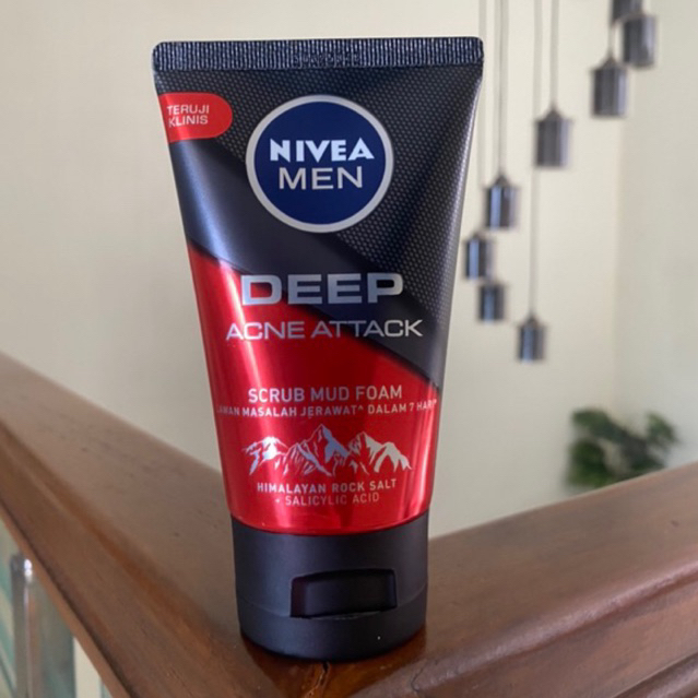 Nivea Men Deep Acne Attack Scrub
