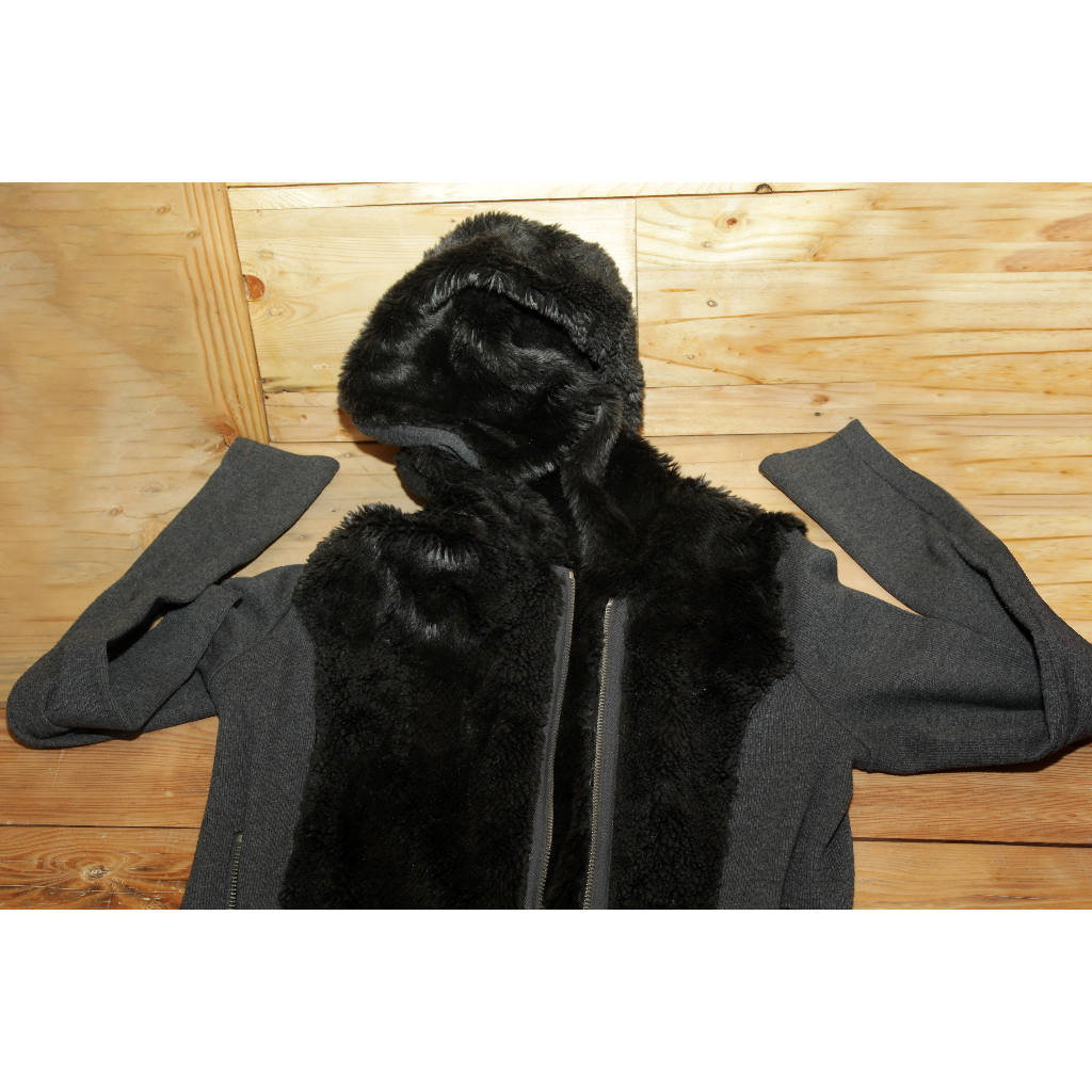 Sweater Armani Exchange Bulu Beruang Kutub