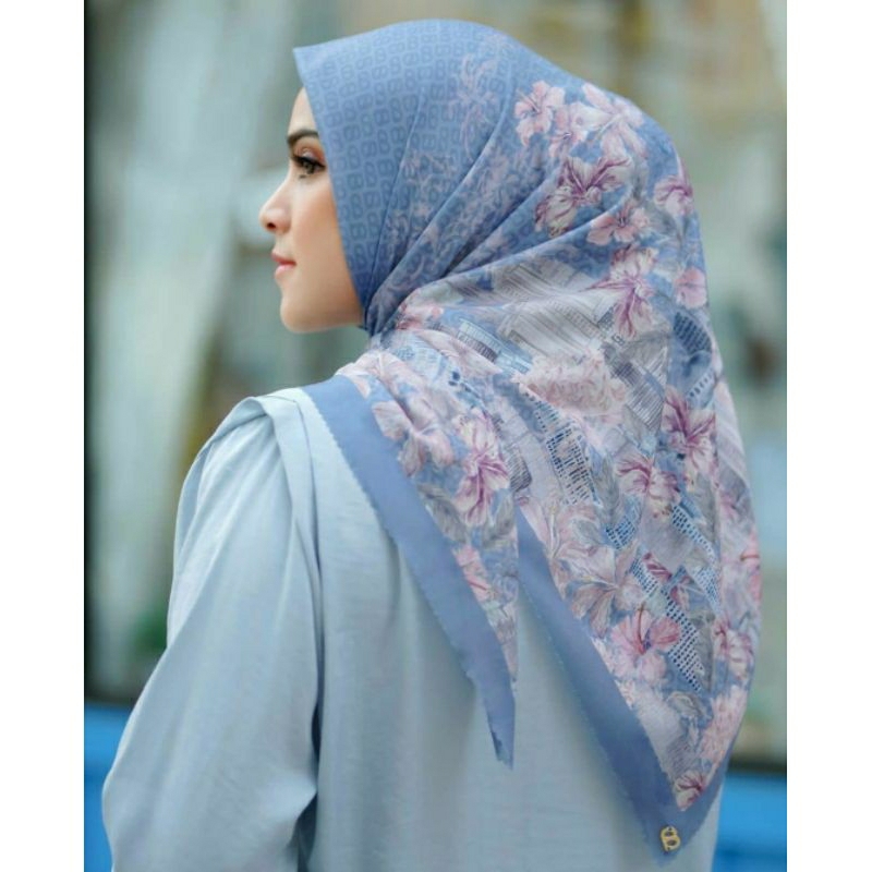 Malaya series buttonscarves sky