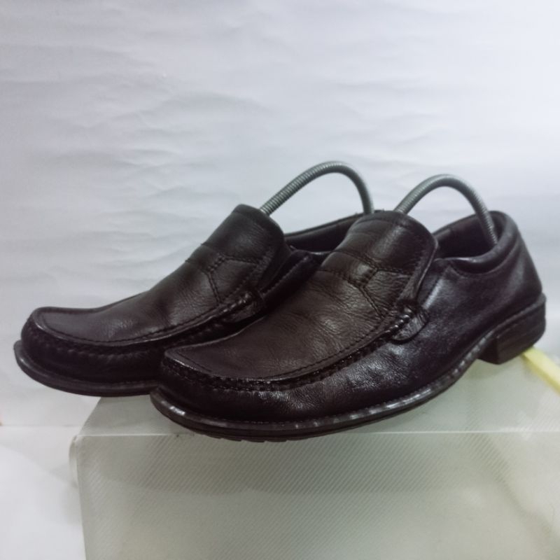 (Used) Sepatu Kulit Pria Untuk Acara Semi-Formal Hingga Formal | Donatello